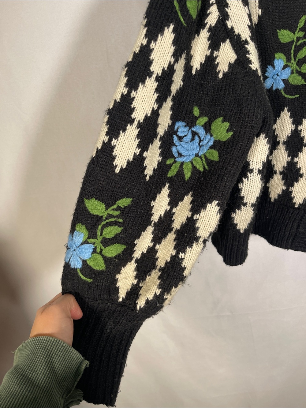ZARA WOMENS FLORAL CARDIGAN SWEATER BLUE BLACK MEDIUM 0021/122/050/M - Picture 4 of 8